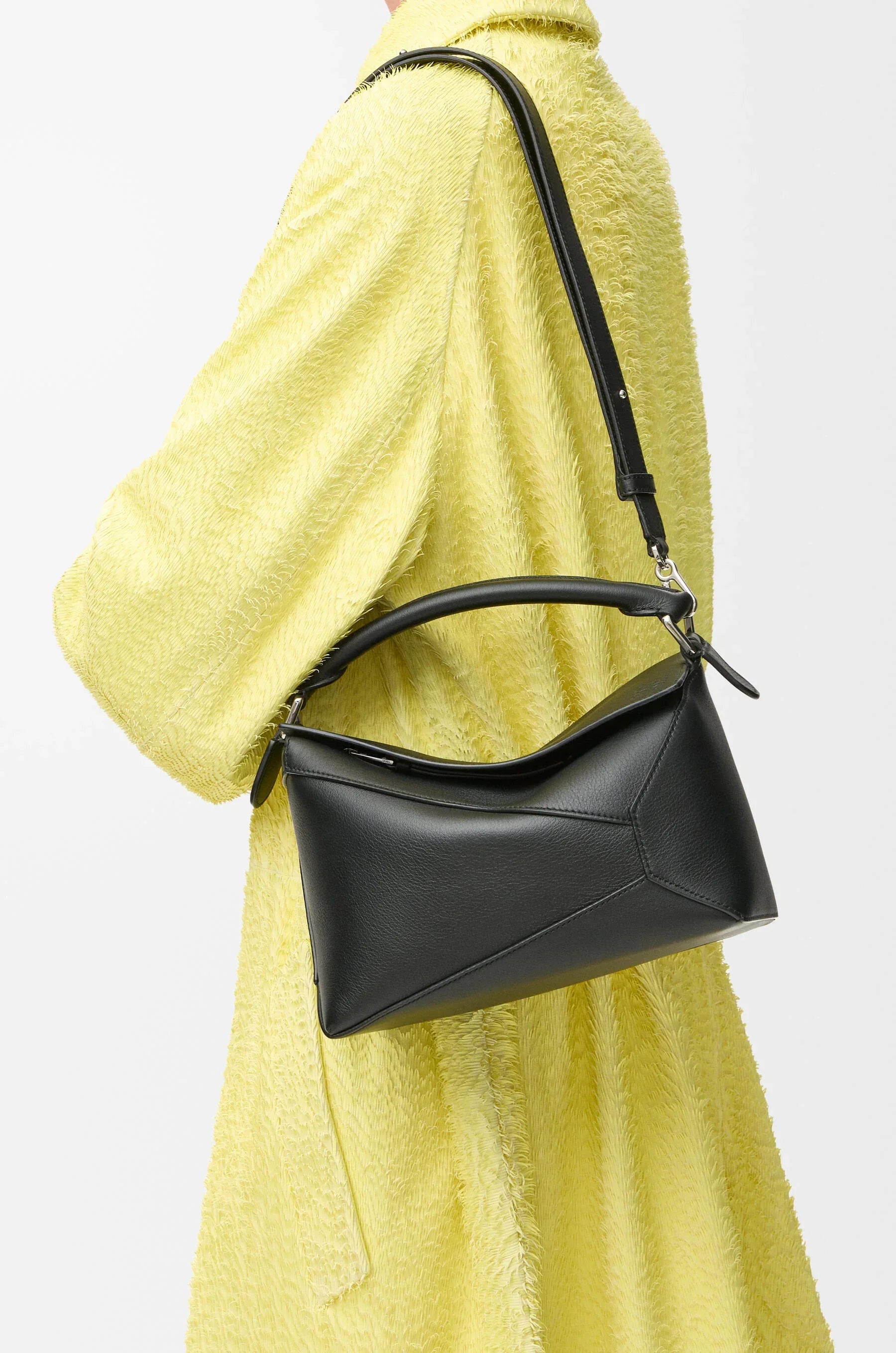 Small Puzzle Edge bag in classic calfskin Black