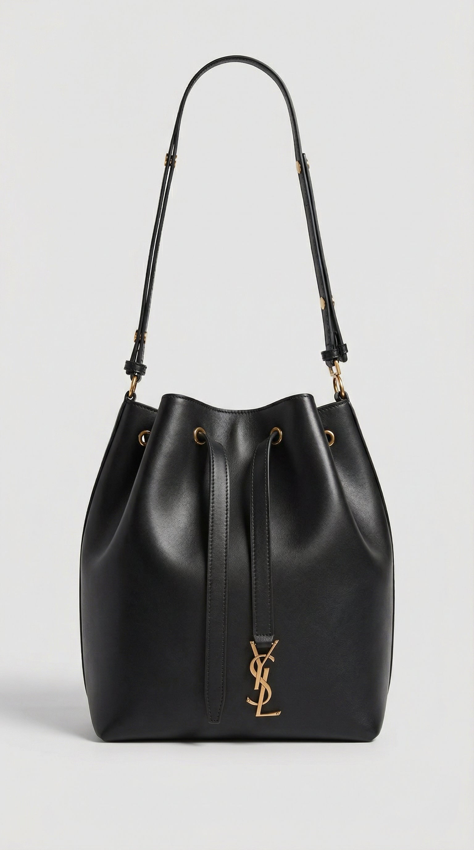 Le 37 Bucket Bag – Black Smooth Leather (Gold Hardware)