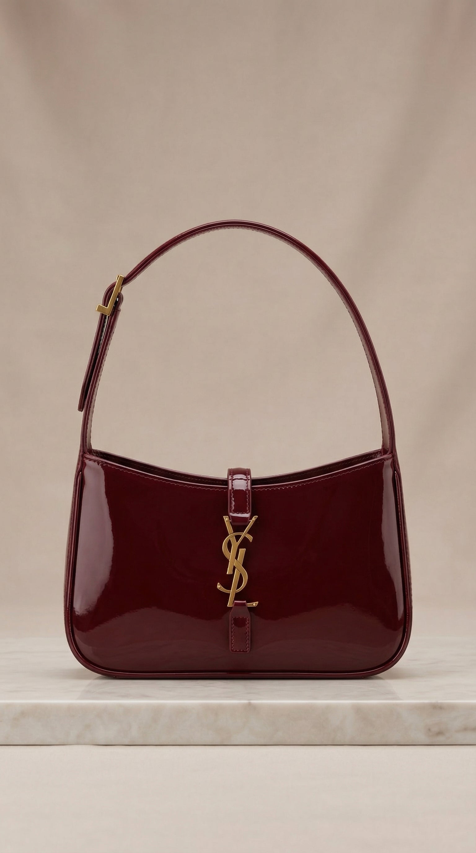 Le 5 à 7 Patent Leather Shoulder Bag – Burgundy
